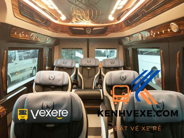 Xe Hoa Mai đón khách tại Đồng Nai