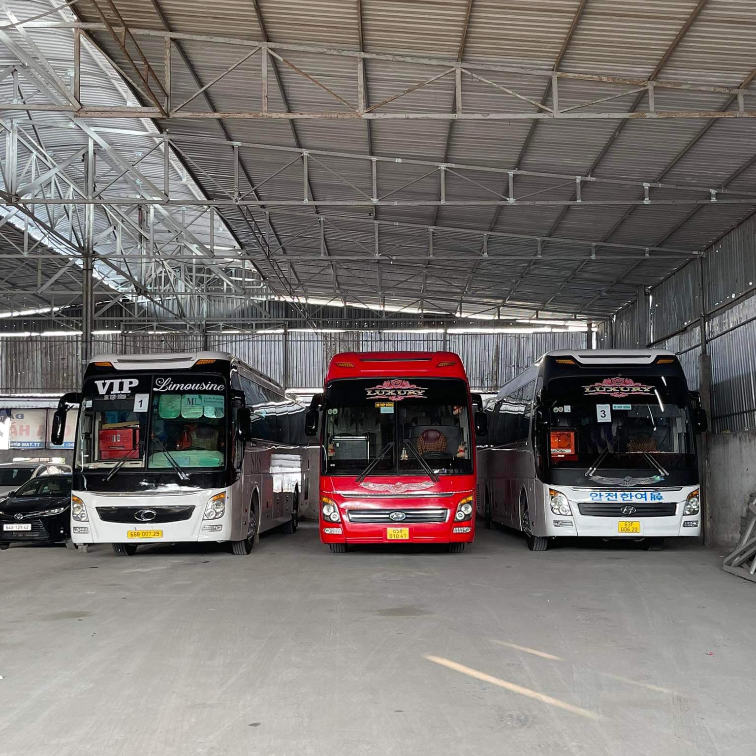 Xe Kim Phát tại Bến xe Miền Tây