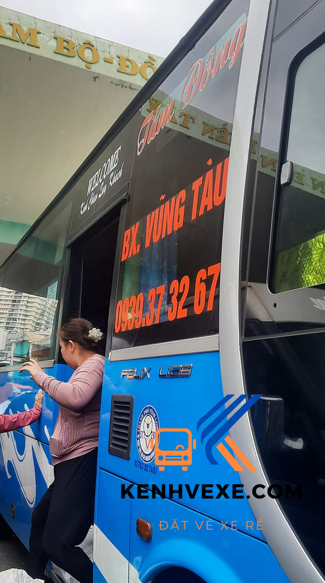 Xe khách Tám Đông chuyên tuyến Vĩnh Long đi Vũng Tàu