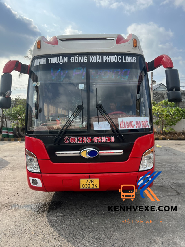 Ngoại thất nổi bật của hãng xe Vy Phương, mang lại sự nhận diện dễ dàng cho hành khách
